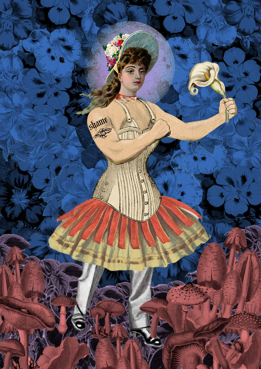 Kolaż przedstawia postać złożoną zarówno z żeńskich jak i męskich atrybutów np. kobieca twarz, umięśnione, męskie ramiona, gorset, spódnica, spodnie i męskie buty. Postać stoi na podłożu z czerwonych grzybów na tle niebieskich kwiatów.